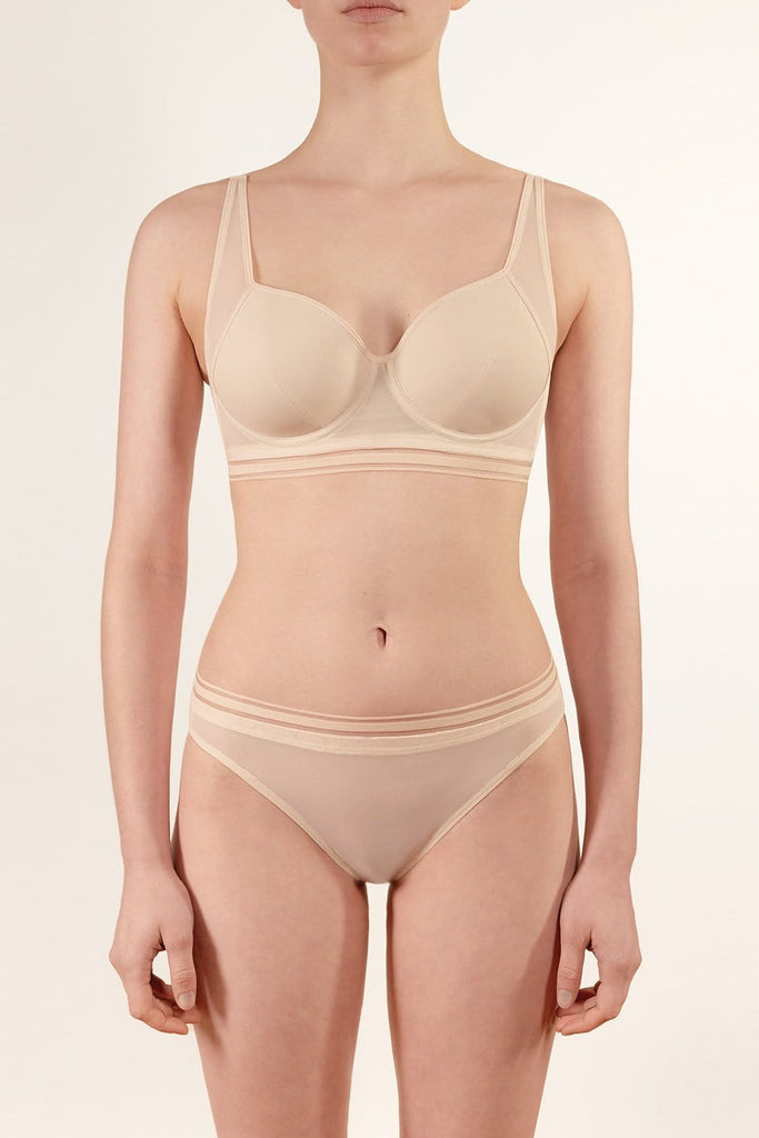 Opaak Chloe underwire spacer bra in light beige (bleached sand), front view shown on model
